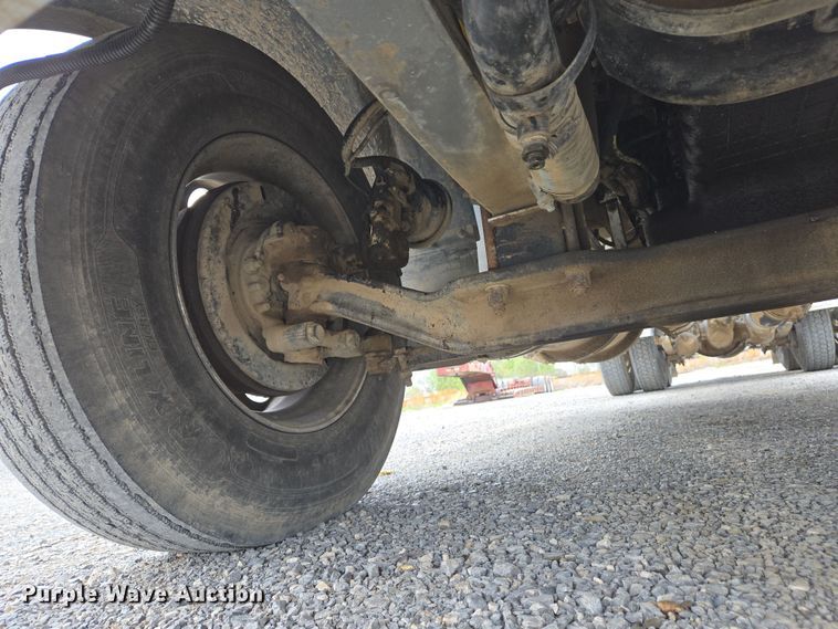 image for item DS5367 2007 Western Star 4900 semi truck