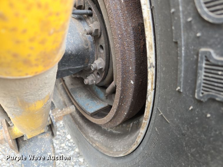 image for item DS5367 2007 Western Star 4900 semi truck