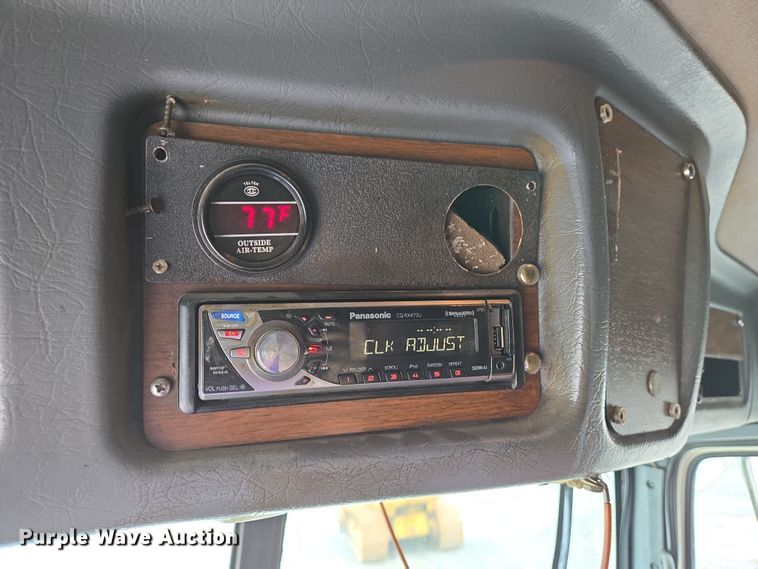 image for item DS5367 2007 Western Star 4900 semi truck