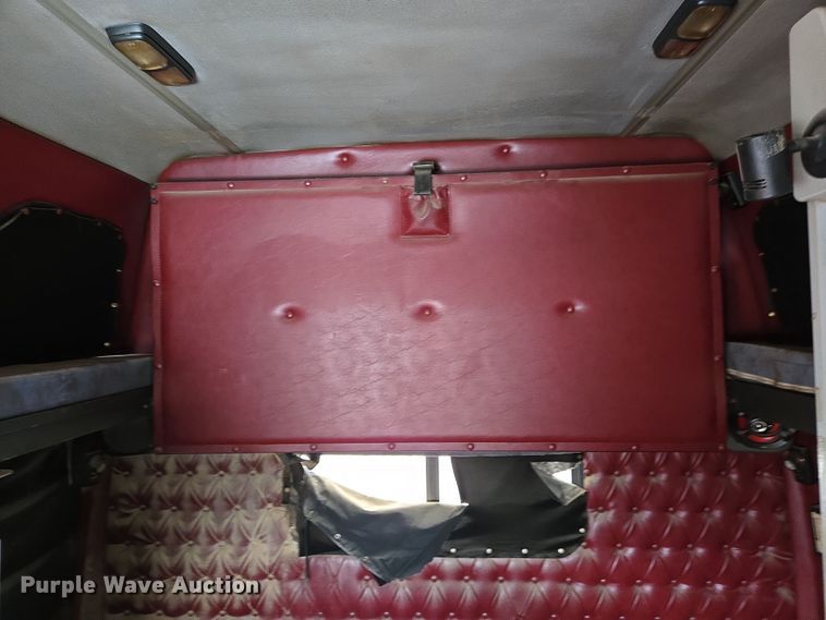 image for item DS5367 2007 Western Star 4900 semi truck