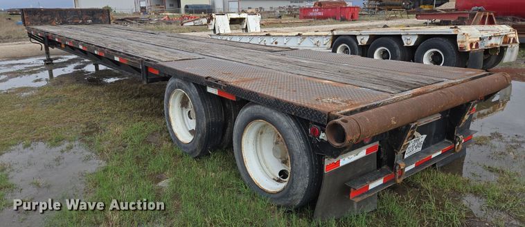 image for item DT4767 1994 Fontaine drop deck trailer