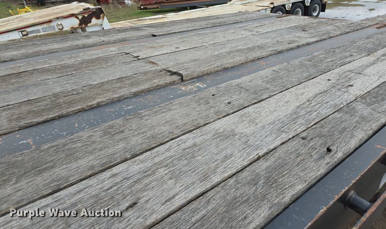 image for item DT4767 1994 Fontaine drop deck trailer