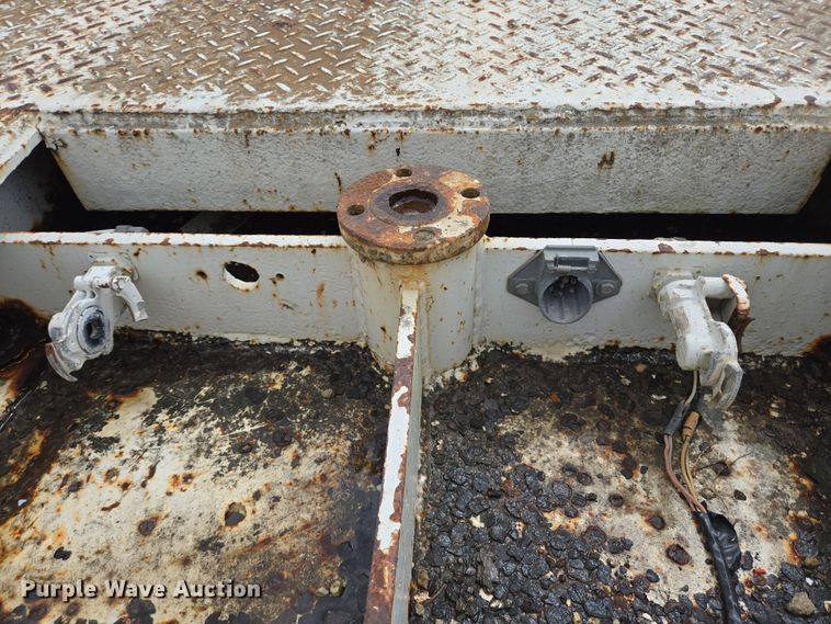 image for item DT4768 1982 Birmingham lowboy equipment trailer