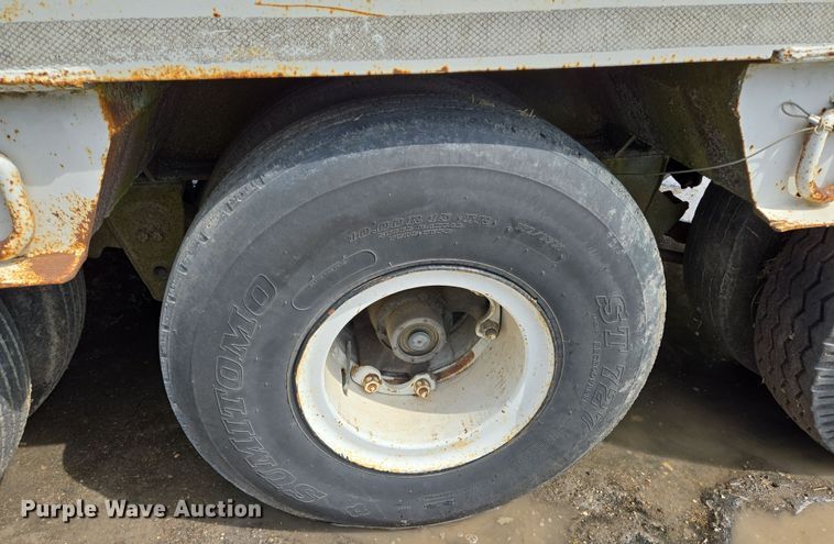 image for item DT4768 1982 Birmingham lowboy equipment trailer