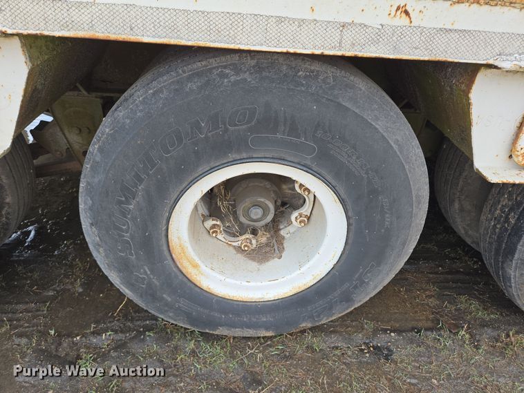 image for item DT4768 1982 Birmingham lowboy equipment trailer