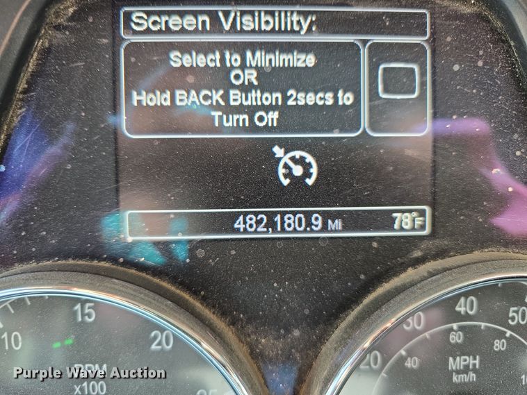 image for item DT6796 2016 Peterbilt 567 semi truck