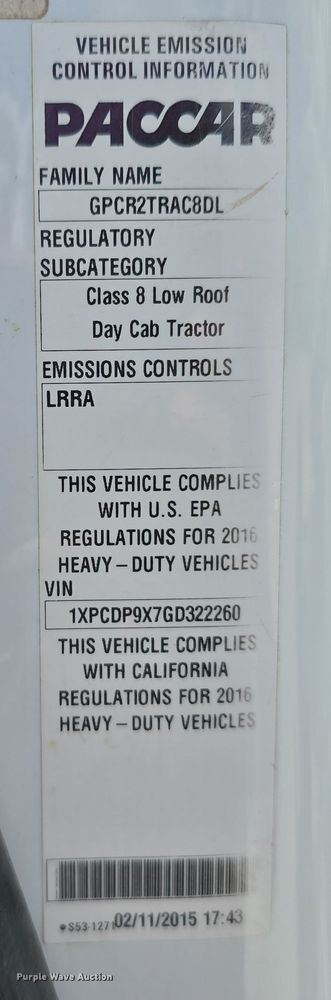 image for item DT6796 2016 Peterbilt 567 semi truck