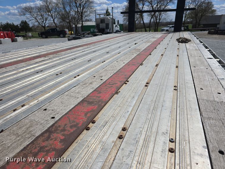 image for item DT6797 2008 Wilson Trailer Sales Road Brute CF-900 flatbed trailer