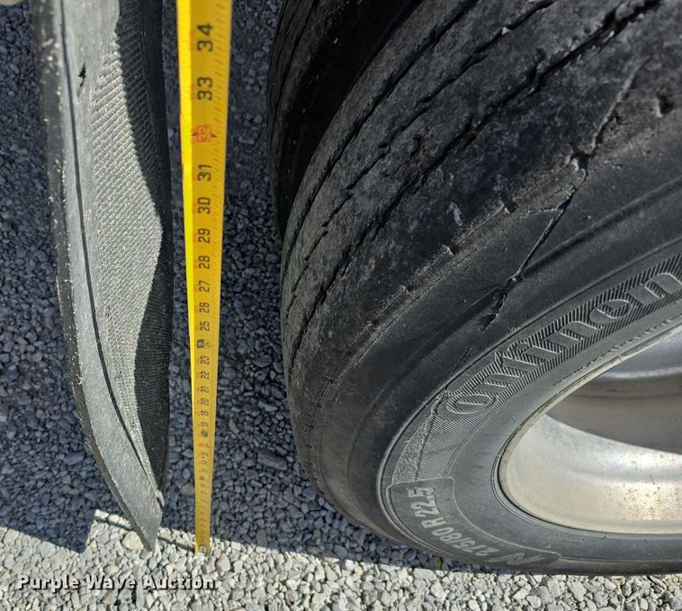 image for item DT6797 2008 Wilson Trailer Sales Road Brute CF-900 flatbed trailer