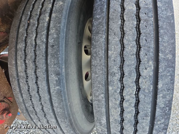 image for item DT6797 2008 Wilson Trailer Sales Road Brute CF-900 flatbed trailer