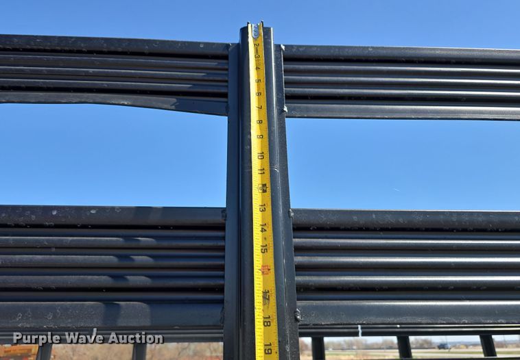 image for item DT6798 2005 Freightliner FL70 Crew Cab flatbed truck