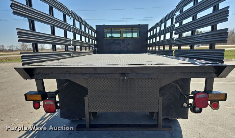 image for item DT6798 2005 Freightliner FL70 Crew Cab flatbed truck