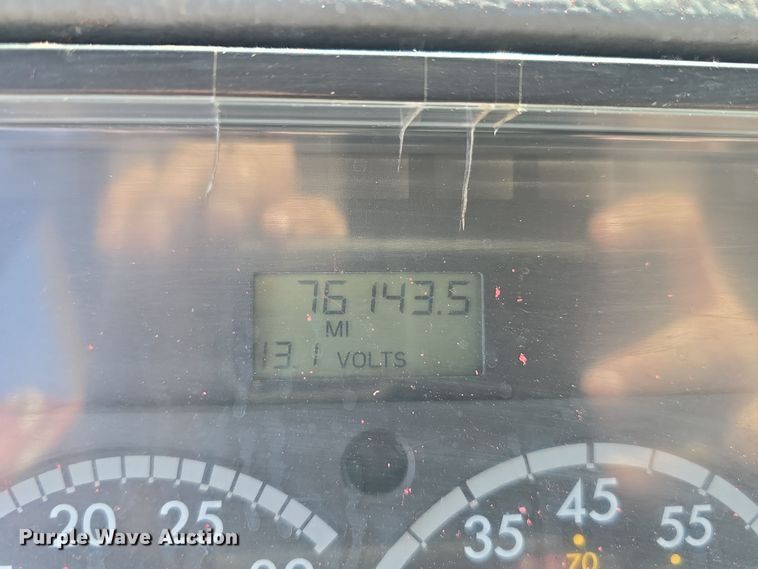 image for item DT6798 2005 Freightliner FL70 Crew Cab flatbed truck