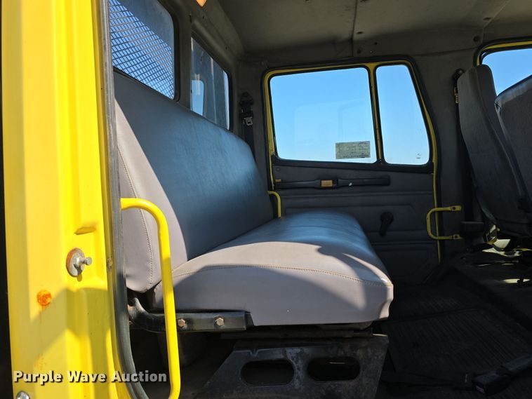 image for item DT6798 2005 Freightliner FL70 Crew Cab flatbed truck