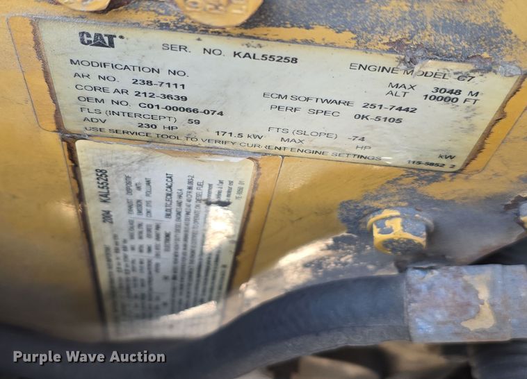 image for item DT6798 2005 Freightliner FL70 Crew Cab flatbed truck