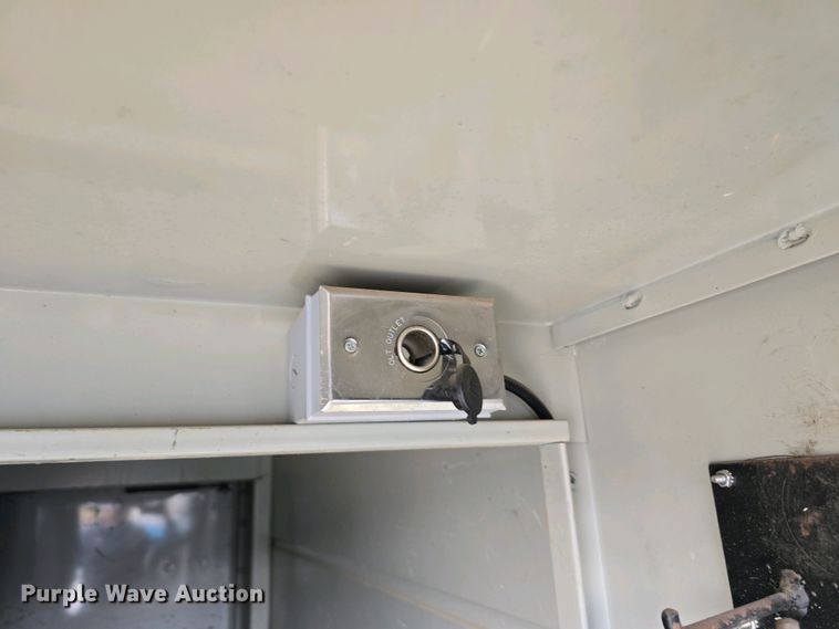 image for item DT6800 2013 International DuraStar 4300 flatbed truck