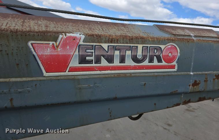 image for item DT6800 2013 International DuraStar 4300 flatbed truck