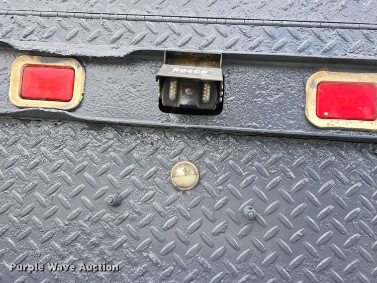 image for item DT6800 2013 International DuraStar 4300 flatbed truck