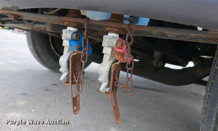 image for item DT6800 2013 International DuraStar 4300 flatbed truck