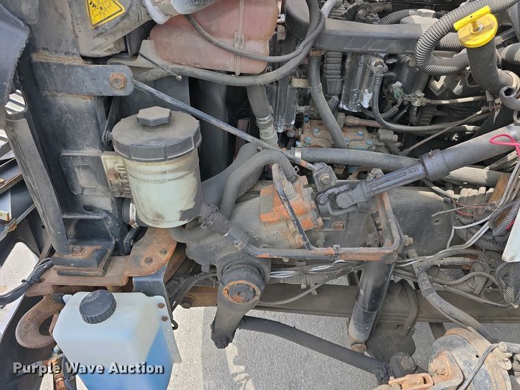 image for item DT6800 2013 International DuraStar 4300 flatbed truck