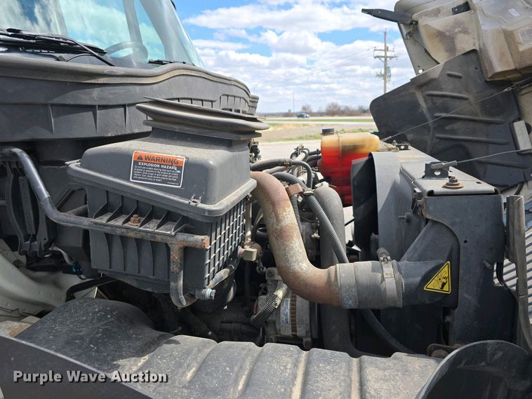 image for item DT6800 2013 International DuraStar 4300 flatbed truck