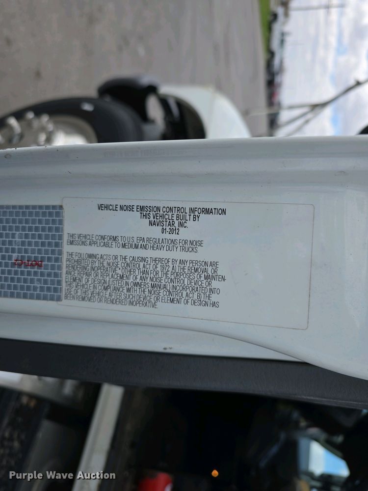 image for item DT6800 2013 International DuraStar 4300 flatbed truck