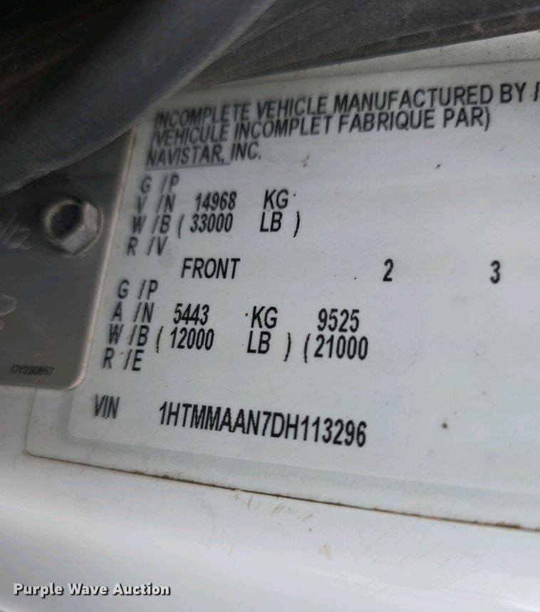 image for item DT6800 2013 International DuraStar 4300 flatbed truck