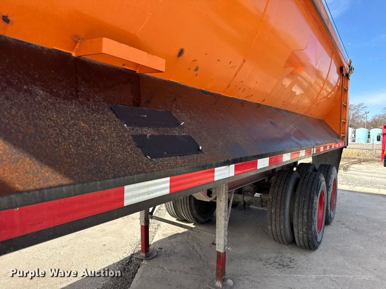 image for item DU3283 1989 Palmer  end dump trailer