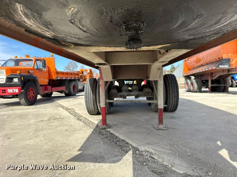 image for item DU3283 1989 Palmer  end dump trailer