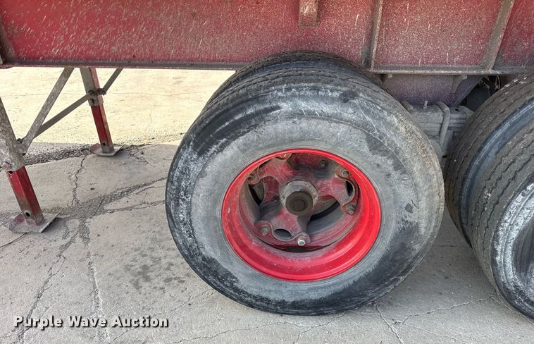 image for item DU3283 1989 Palmer  end dump trailer