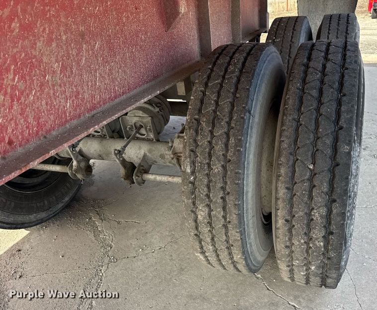 image for item DU3283 1989 Palmer  end dump trailer