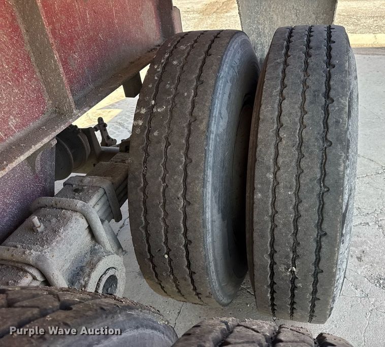 image for item DU3283 1989 Palmer  end dump trailer