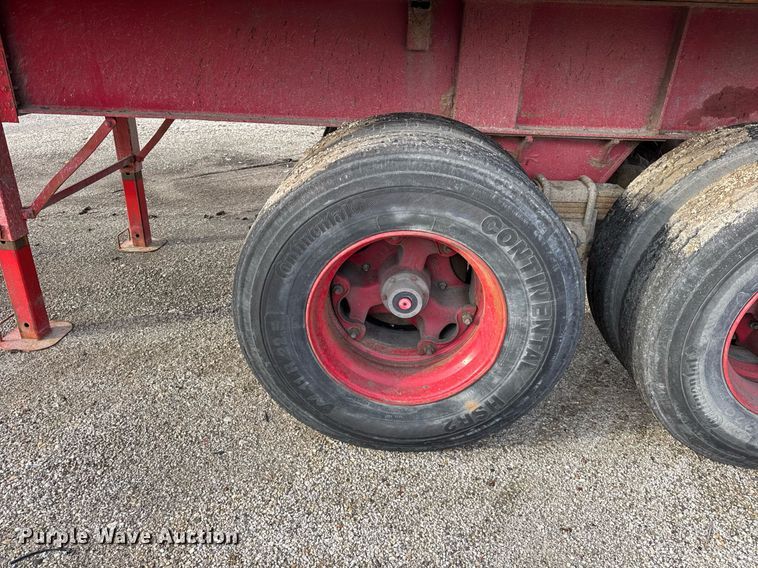image for item DU3390 1989 Palmer  end dump trailer