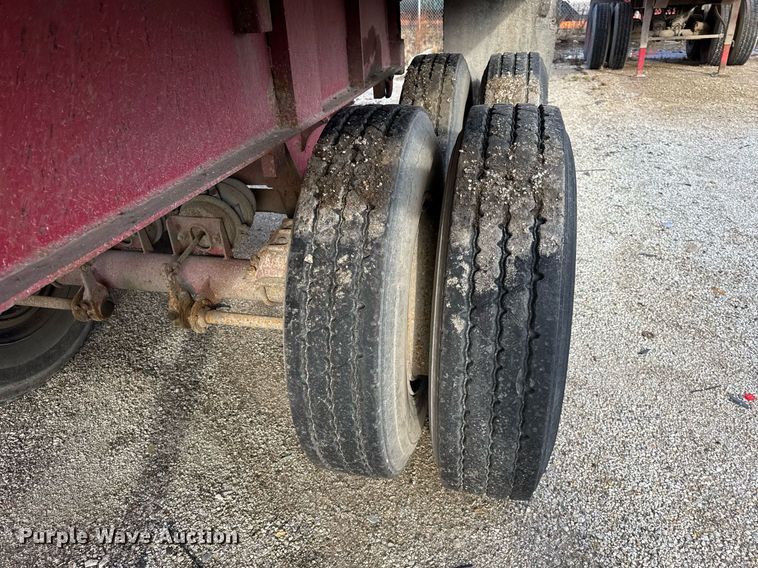 image for item DU3390 1989 Palmer  end dump trailer