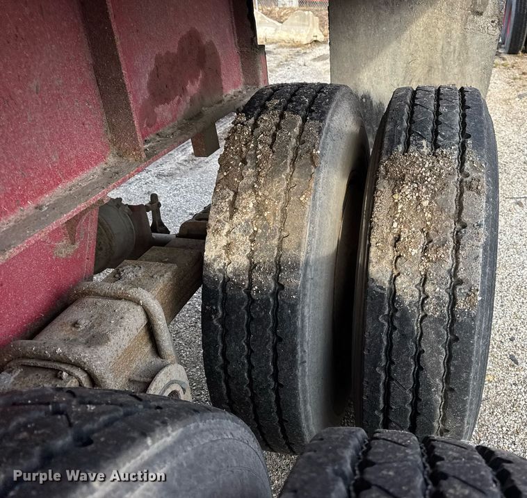 image for item DU3390 1989 Palmer  end dump trailer