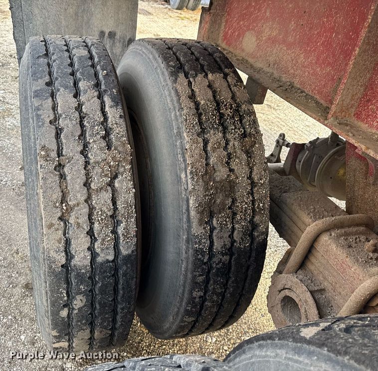 image for item DU3390 1989 Palmer  end dump trailer