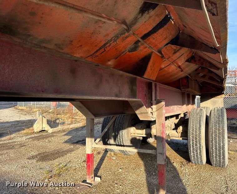 image for item DU3391 1989 Palmer  end dump trailer