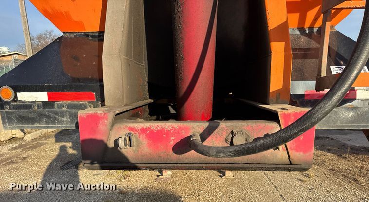 image for item DU3391 1989 Palmer  end dump trailer