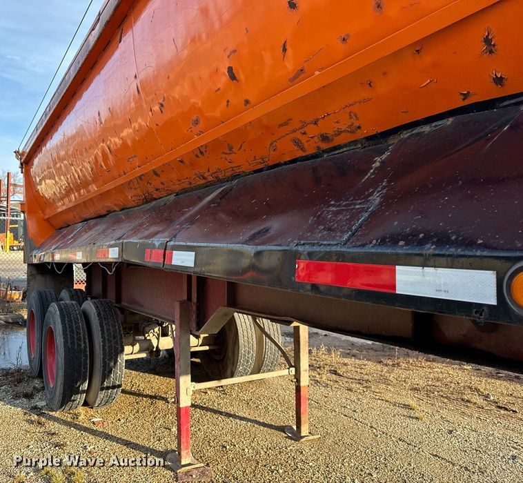 image for item DU3391 1989 Palmer  end dump trailer