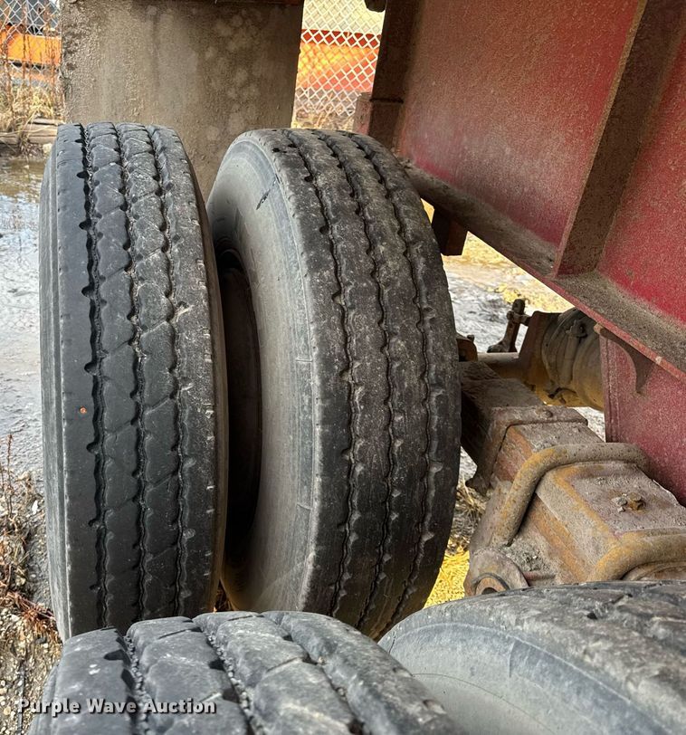 image for item DU3391 1989 Palmer  end dump trailer