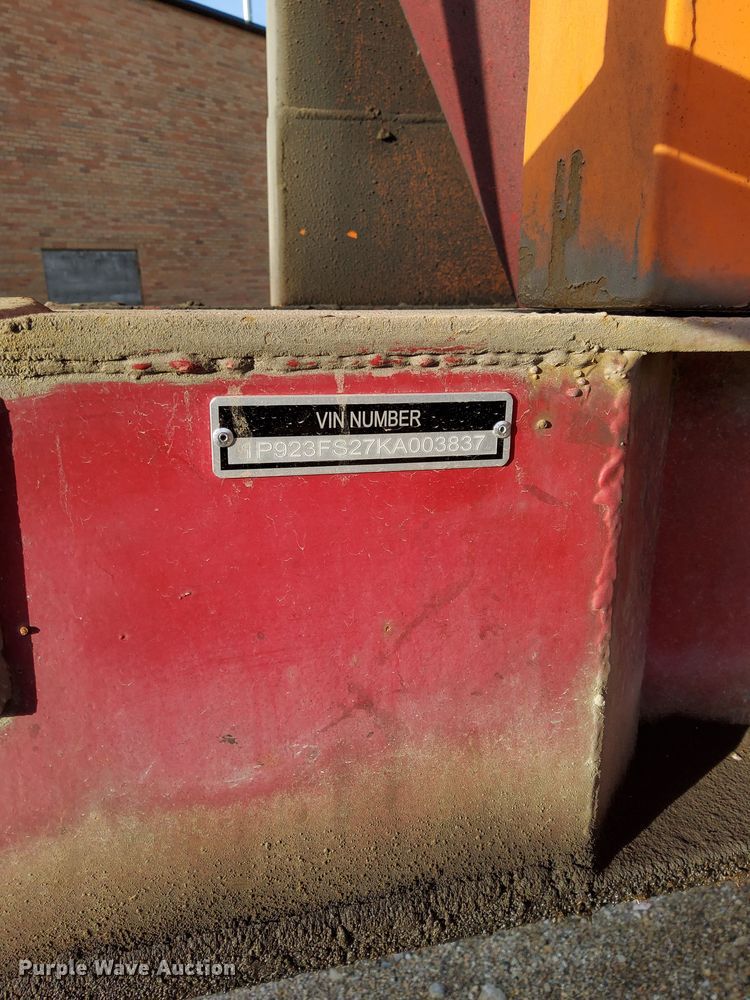 image for item DU3391 1989 Palmer  end dump trailer