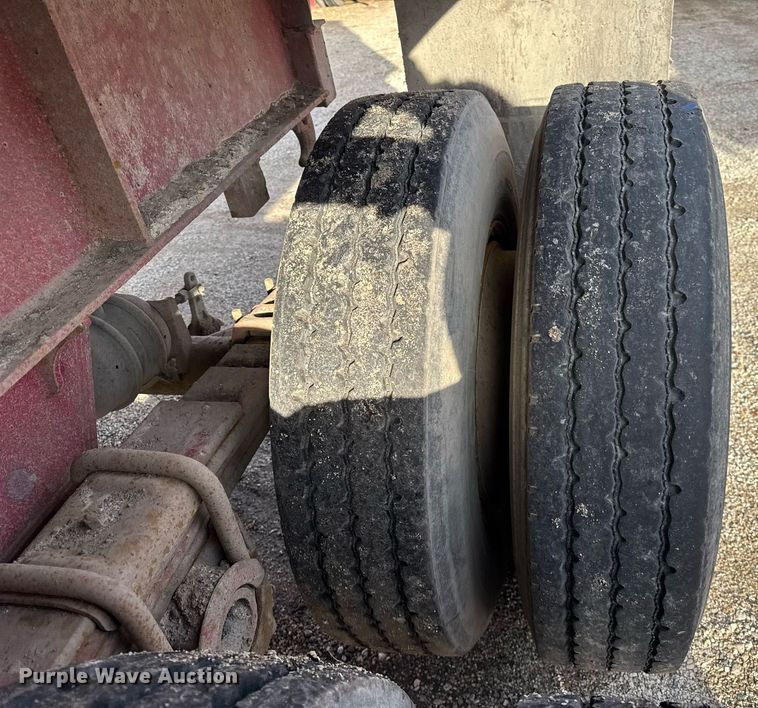 image for item DU3392 1989 Palmer  end dump trailer