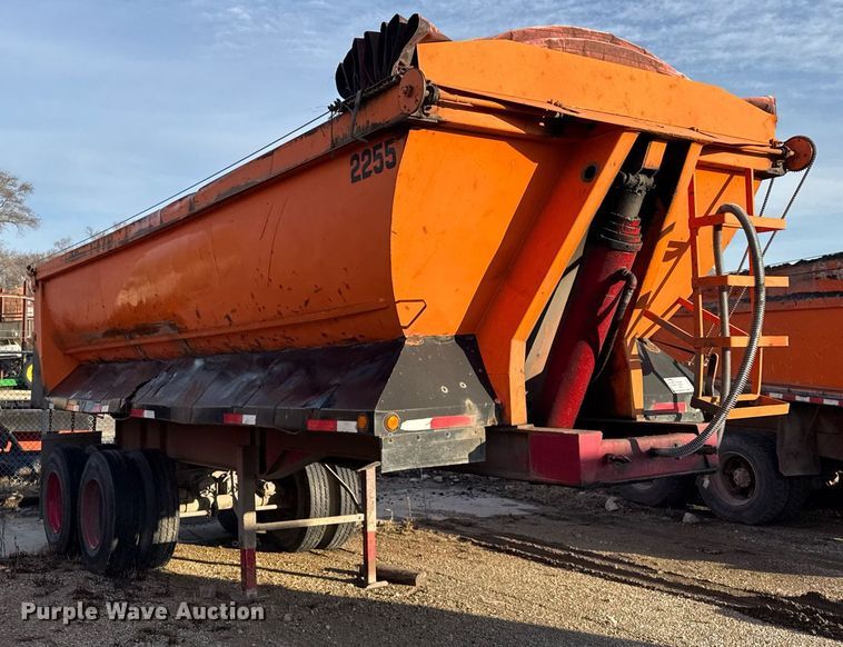 image for item DU3393 1989 Palmer end dump trailer