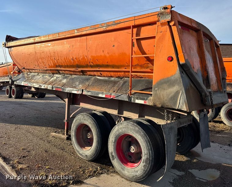 image for item DU3393 1989 Palmer end dump trailer