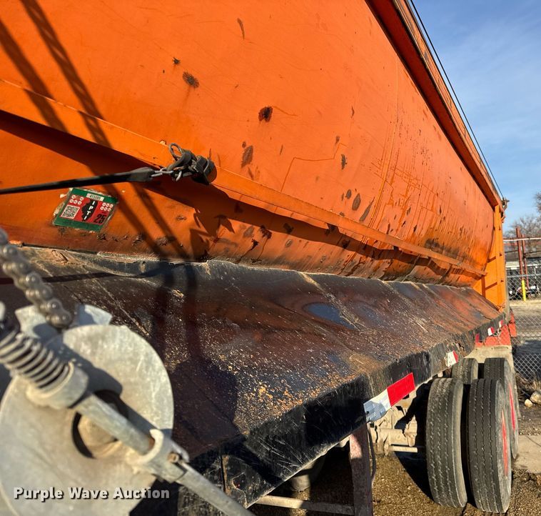 image for item DU3393 1989 Palmer end dump trailer