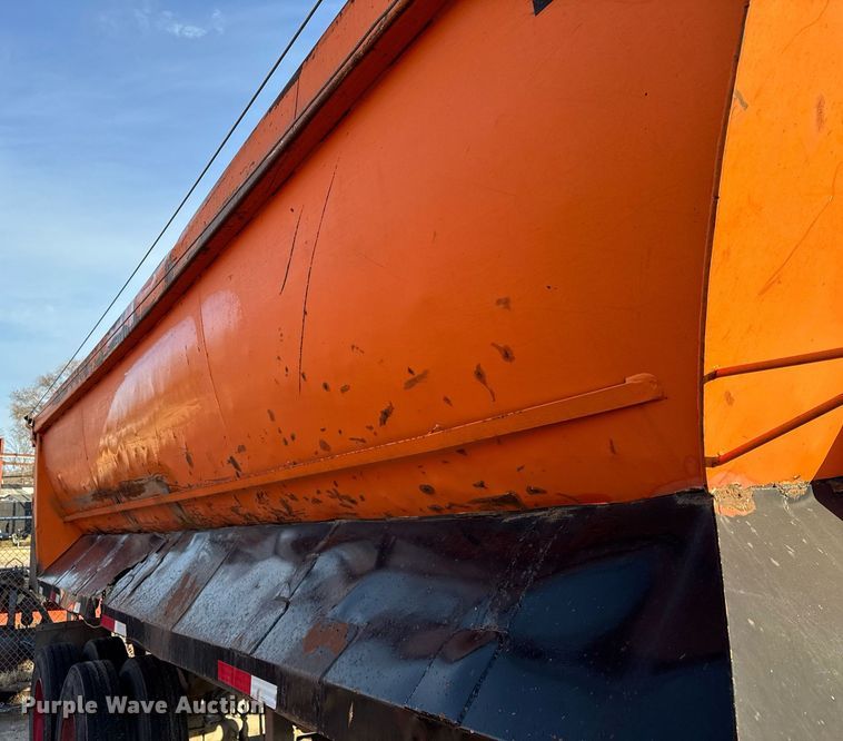 image for item DU3393 1989 Palmer end dump trailer