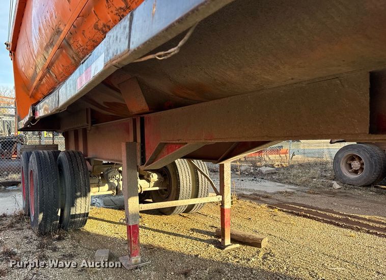 image for item DU3393 1989 Palmer end dump trailer