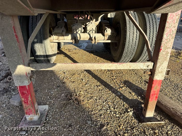 image for item DU3393 1989 Palmer end dump trailer