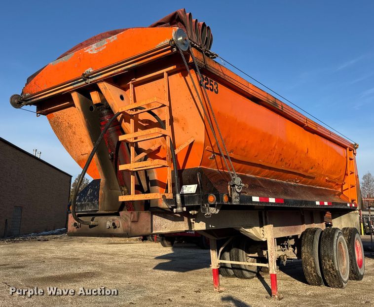 image for item DU3394 1989 Palmer end dump trailer