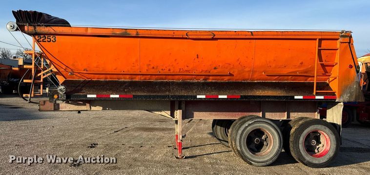 image for item DU3394 1989 Palmer end dump trailer